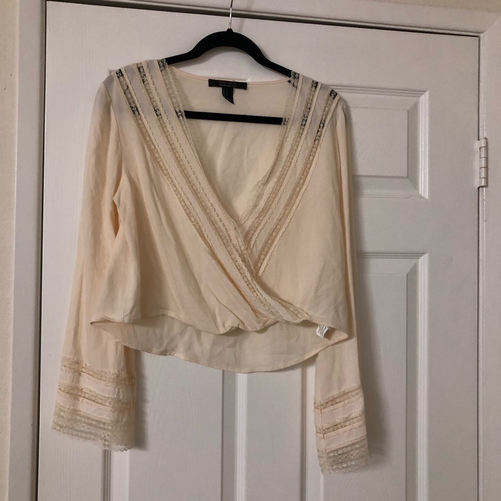 Forever 21 contemporary crop top